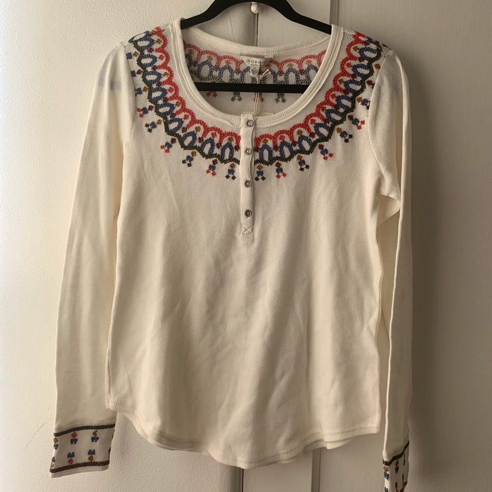 Long sleeve top